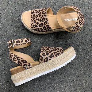 Soda Topic Cheetah Espadrille Sandals